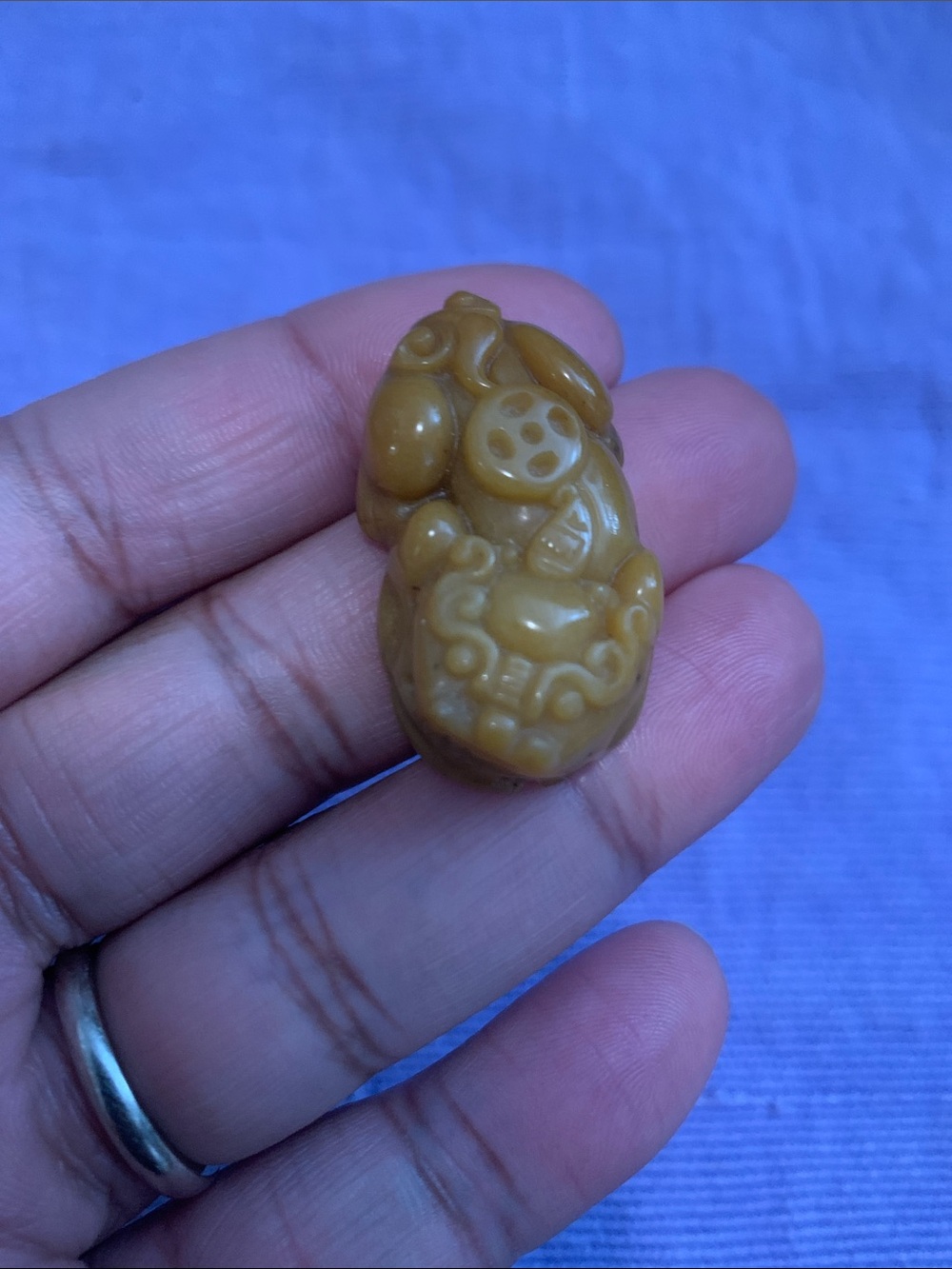 Vintage Jade Carved Yellow-Brown Pendant unisex